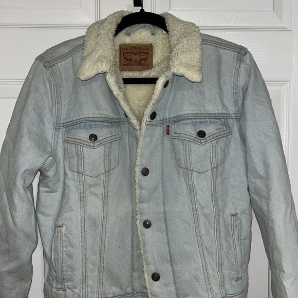 Sherpa Lined Levi's Denim Jacket. Women's Size Medium GUC Trucker Coat - Picture 1 of 10